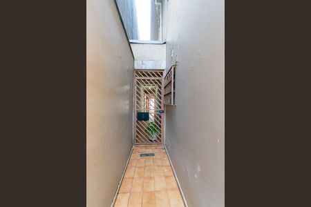Casa à venda com 120m², 2 quartos e 2 vagasCorredor Externo
