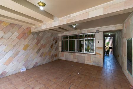 Casa à venda com 120m², 2 quartos e 2 vagasGaragem