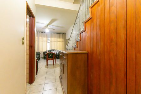 Corredor de casa à venda com 2 quartos, 120m² em Vila Tolstoi, São Paulo