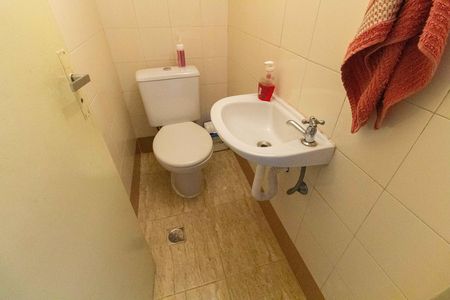 Casa à venda com 45m², 2 quartos e sem vaga Casa à venda com 45m², 2 quartos e sem vagaLavabo