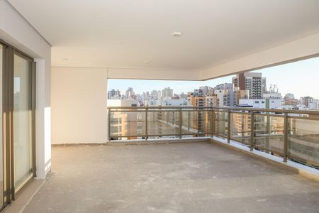 Apartamento à venda com 306m², 4 quartos e 3 vagas Apartamento à venda com 306m², 4 quartos e 3 vagasSacada