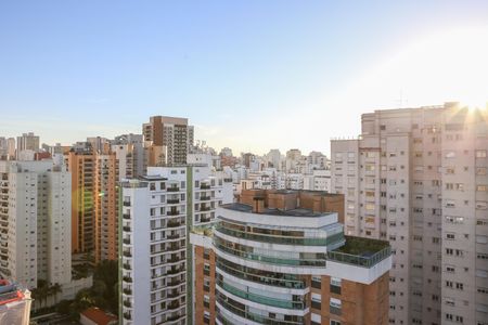 Apartamento à venda com 306m², 4 quartos e 3 vagas Apartamento à venda com 306m², 4 quartos e 3 vagasVista da Sacada
