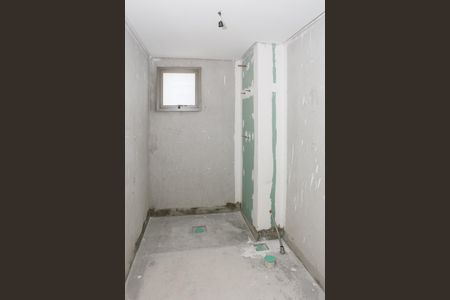 Apartamento à venda com 306m², 4 quartos e 3 vagas Apartamento à venda com 306m², 4 quartos e 3 vagasBanheiro da Suíte 1