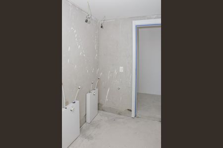 Apartamento à venda com 306m², 4 quartos e 3 vagas Apartamento à venda com 306m², 4 quartos e 3 vagasBanheiro da Suíte 1