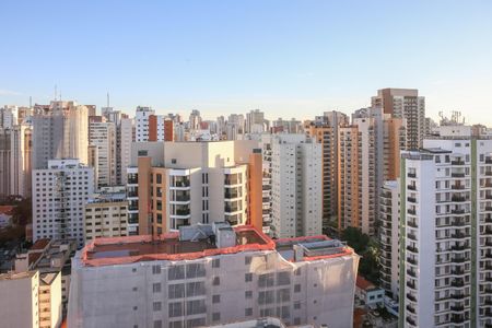 Apartamento à venda com 306m², 4 quartos e 3 vagas Apartamento à venda com 306m², 4 quartos e 3 vagasVista da Suíte 3