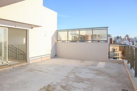Apartamento à venda com 306m², 4 quartos e 3 vagas Apartamento à venda com 306m², 4 quartos e 3 vagasSacada