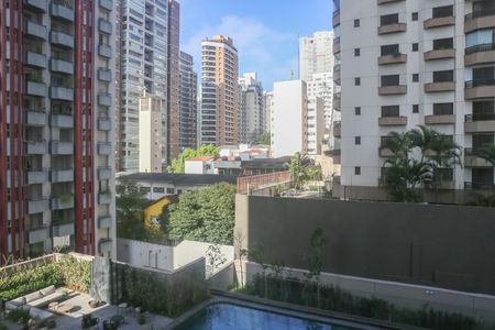 Apartamento à venda com 146m², 4 quartos e 2 vagas Apartamento à venda com 146m², 4 quartos e 2 vagasVista da Suíte 1