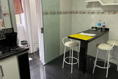 Apartamento para alugar com 96m², 3 quartos e 1 vaga Apartamento para alugar com 96m², 3 quartos e 1 vagaCozinha e Área de Serviço