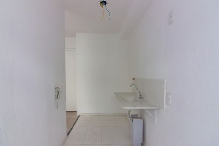 Cozinha  de apartamento à venda com 2 quartos, 42m² em Jardim Boa Vista (zona Oeste), Osasco