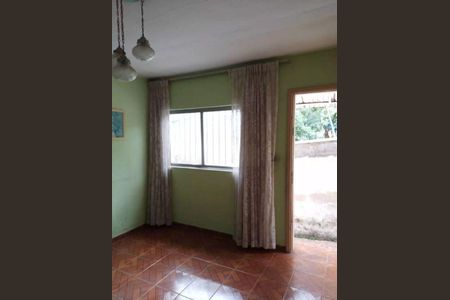 Casa à venda com 2 quartos, 80m² em Parque Maria Domitila, São Paulo