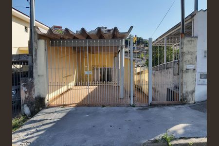 Casa à venda com 2 quartos, 80m² em Parque Maria Domitila, São Paulo