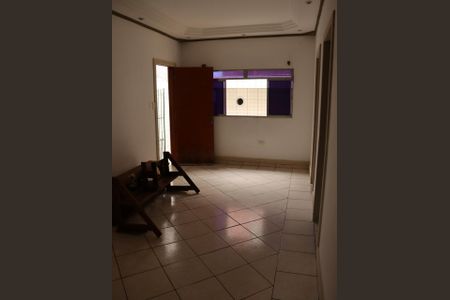 Casa à venda com 3 quartos, 353m² em Parque das Nações, Santo André