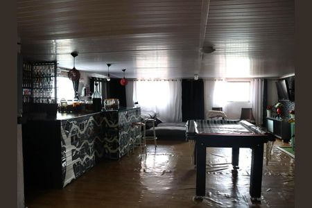 Casa à venda com 3 quartos, 353m² em Parque das Nações, Santo André
