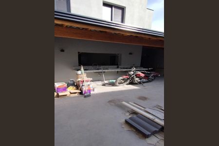 Casa à venda com 250m², 4 quartos e 4 vagas