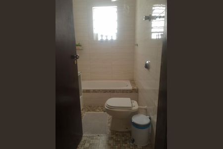 Casa à venda com 4 quartos, 230m² em Vila Palmares, São Bernardo do Campo