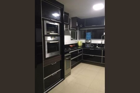 Casa à venda com 395m², 5 quartos e 2 vagas