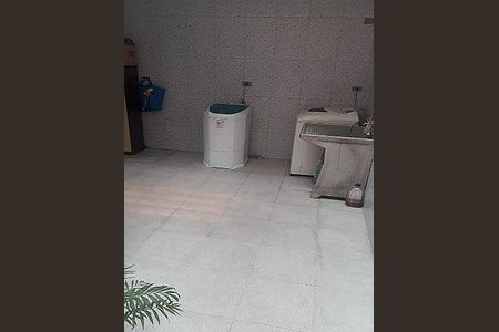 LAVANDERIA de casa à venda com 2 quartos, 280m² em Santa Maria, Osasco