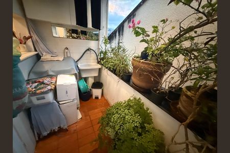 Apartamento à venda com 68m², 2 quartos e sem vagaÁrea de serviço