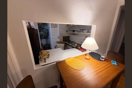 Apartamento à venda com 68m², 2 quartos e sem vagaSala