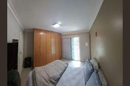 Casa à venda com 3 quartos, 292m² em Vila Granada, São Paulo