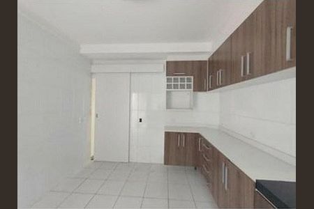 Casa à venda com 3 quartos, 118m² em Vila Libanesa, São Paulo