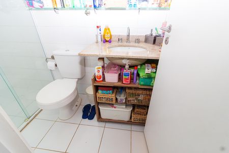 Casa de condomínio à venda com 96m², 3 quartos e 2 vagas Casa de condomínio à venda com 96m², 3 quartos e 2 vagasBanheiro da Suíte