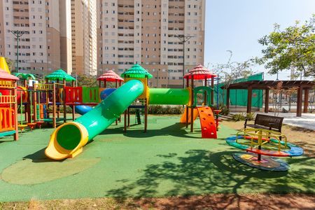 Casa de condomínio à venda com 96m², 3 quartos e 2 vagas Casa de condomínio à venda com 96m², 3 quartos e 2 vagasÁrea comum - Playground