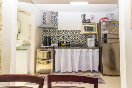 Casa de condomínio à venda com 96m², 3 quartos e 2 vagas Casa de condomínio à venda com 96m², 3 quartos e 2 vagasCozinha e Área de Serviço