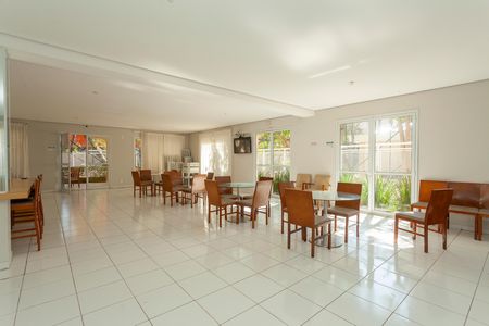 Casa de condomínio à venda com 96m², 3 quartos e 2 vagas Casa de condomínio à venda com 96m², 3 quartos e 2 vagasÁrea comum - Salão de festas