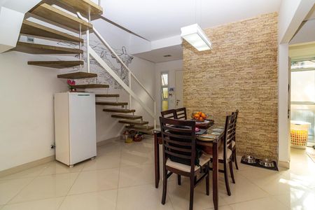 Casa de condomínio à venda com 96m², 3 quartos e 2 vagas Casa de condomínio à venda com 96m², 3 quartos e 2 vagasSala de Jantar