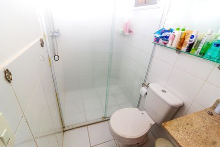 Casa de condomínio à venda com 96m², 3 quartos e 2 vagas Casa de condomínio à venda com 96m², 3 quartos e 2 vagasBanheiro da Suíte