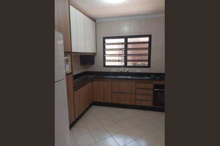 Casa à venda com 184m², 3 quartos e 4 vagas