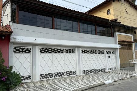 Casa à venda com 4 quartos, 300m² em Parque Santo Antonio, Guarulhos