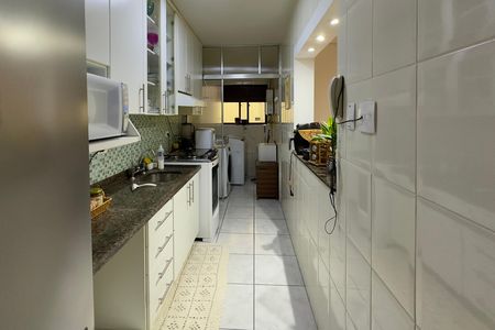 Apartamento para alugar com 100m², 3 quartos e 2 vagas Apartamento para alugar com 100m², 3 quartos e 2 vagasCozinha