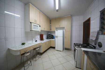 Casa à venda com 3 quartos, 172m² em Santo Amaro, São Paulo