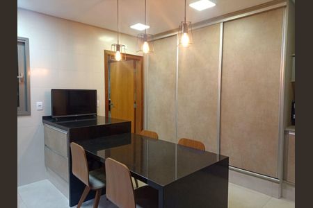 Casa à venda com 3 quartos, 254m² em Mooca, São Paulo