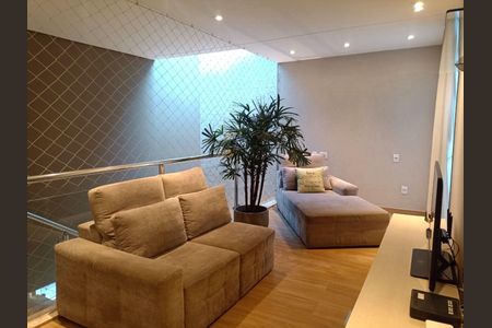 Casa à venda com 3 quartos, 254m² em Mooca, São Paulo