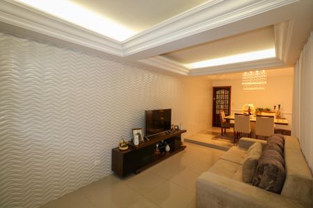 Casa à venda com 3 quartos, 147m² em Santo Antônio, São Caetano do Sul