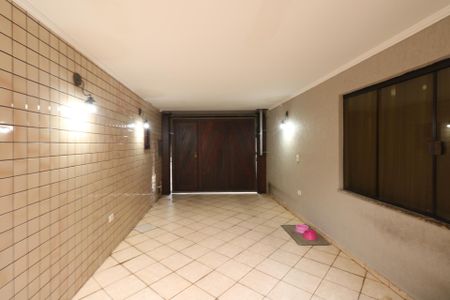 Garagem de casa à venda com 3 quartos, 147m² em Santo Antônio, São Caetano do Sul