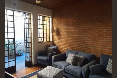 Casa à venda com 3 quartos, 369m² em Morumbi, São Paulo
