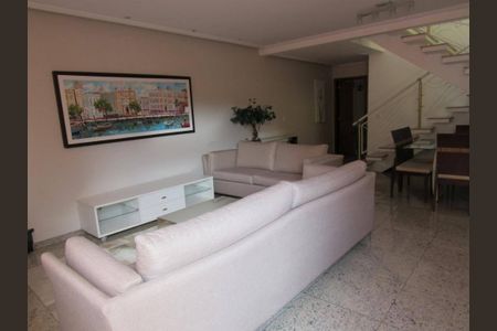 Casa à venda com 180m², 4 quartos e sem vaga