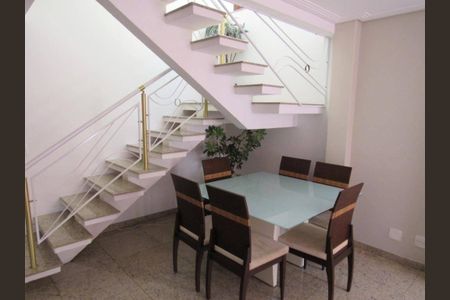Casa à venda com 180m², 4 quartos e sem vaga
