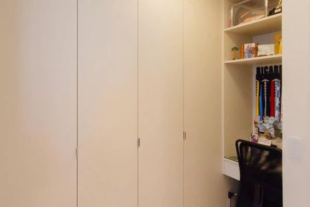 Apartamento à venda com 2 quartos, 81m² em Vila Firmiano Pinto, São Paulo
