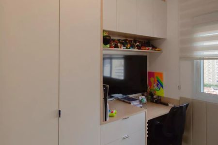 Apartamento à venda com 2 quartos, 81m² em Vila Firmiano Pinto, São Paulo