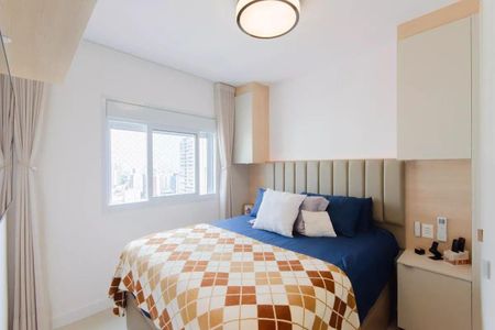 Apartamento à venda com 2 quartos, 81m² em Vila Firmiano Pinto, São Paulo
