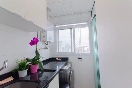 Apartamento à venda com 2 quartos, 81m² em Vila Firmiano Pinto, São Paulo