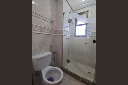 Apartamento para alugar com 188m², 4 quartos e 3 vagas Apartamento para alugar com 188m², 4 quartos e 3 vagasBanheiro da Suíte 2