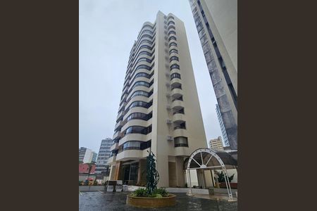 Fachada do bloco de apartamento para alugar com 4 quartos, 188m² em Pituba, Salvador