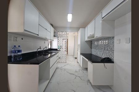 Apartamento para alugar com 188m², 4 quartos e 3 vagas Apartamento para alugar com 188m², 4 quartos e 3 vagascozinha