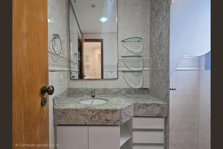 Apartamento para alugar com 188m², 4 quartos e 3 vagas Apartamento para alugar com 188m², 4 quartos e 3 vagasBanheiro da Suíte 1